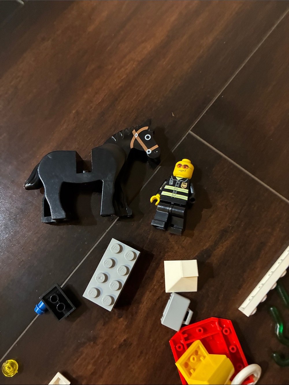 Assorted Legos - Picture 2 of 4
